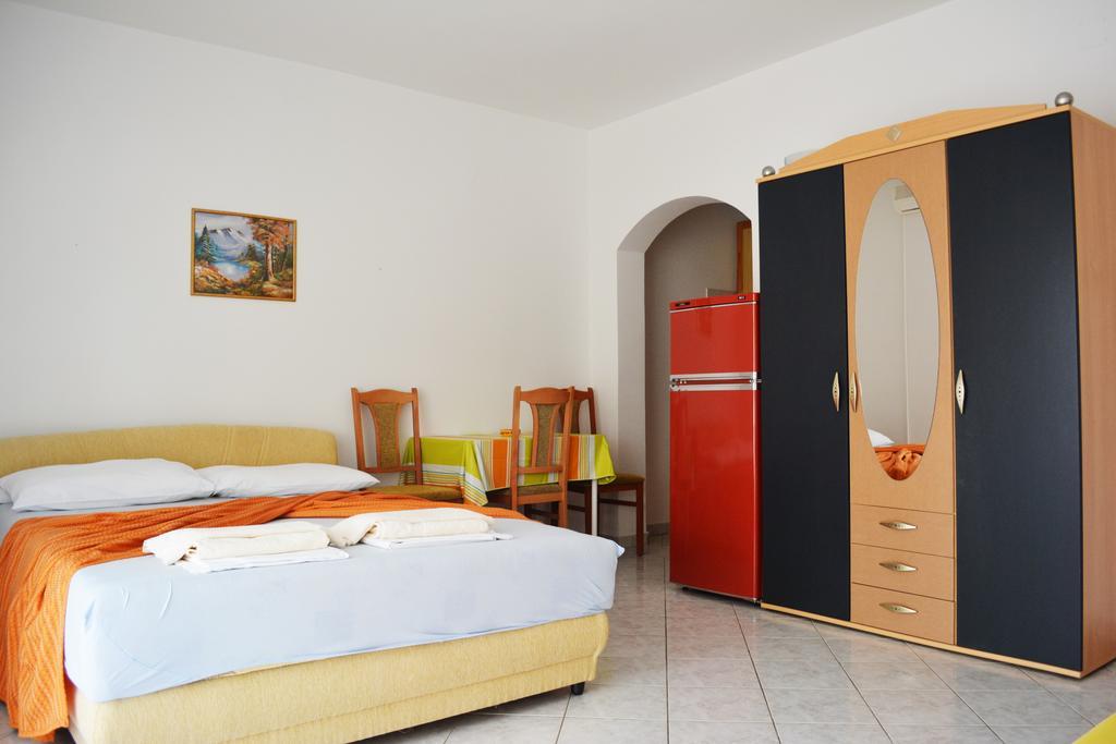 Apartamento Suz-Ana Trogir Exterior foto